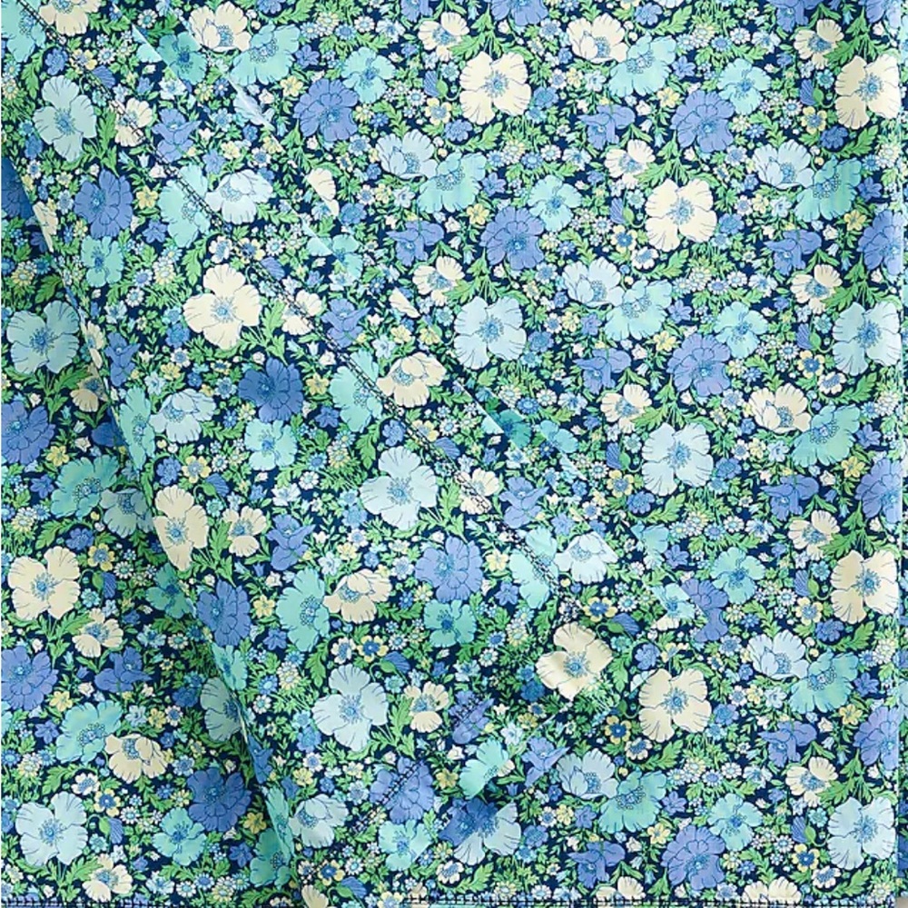 NWT J. Crew Liberty Print Tablecloth - Picture 3 of 6